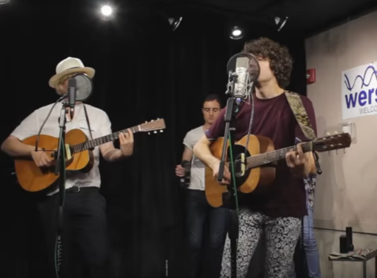 The Kooks LIVE In Studio Performing “Ooh La” [Acoustic]