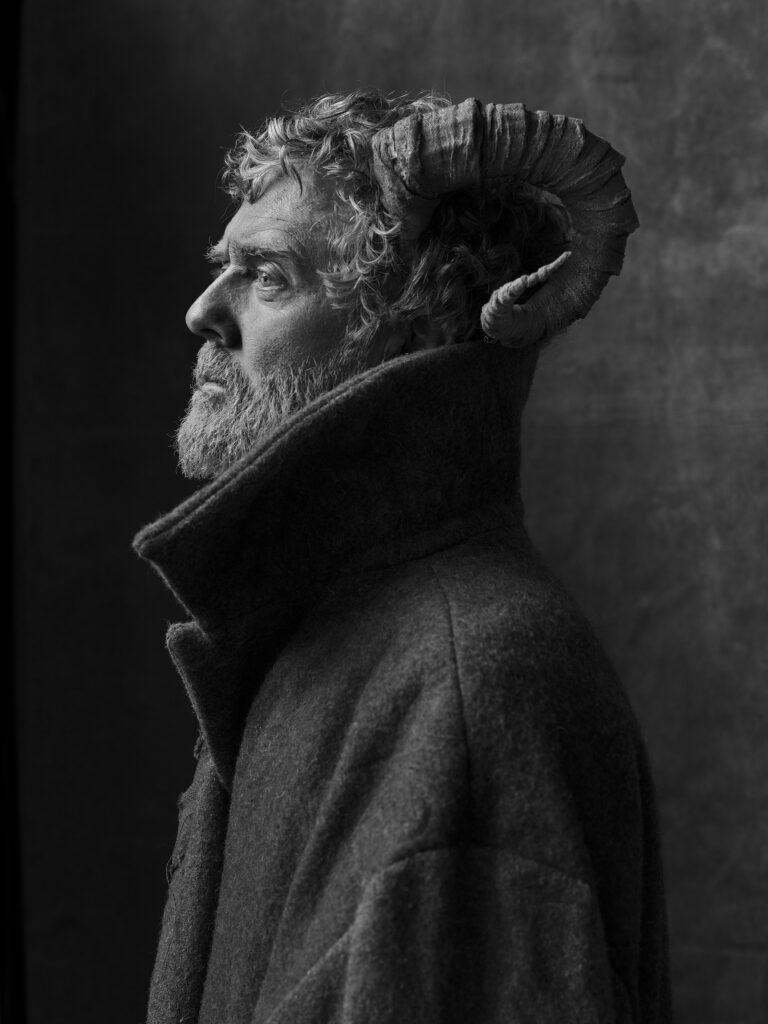 GlenHansard-Photo_Credit_Stephan_Vanfleteren_1