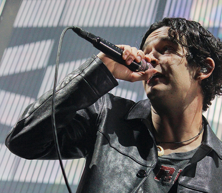 Show Review: The 1975 Give Their Fans the Emotional Performance They Were Looking For