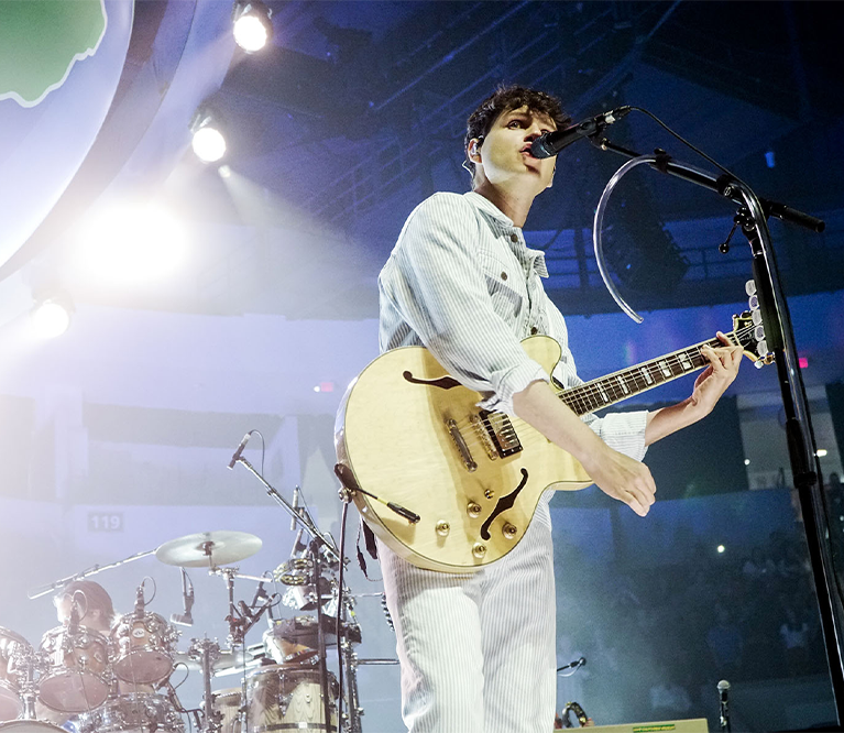 Show Review: Vampire Weekend Triumphantly Returns to Agganis Arena
