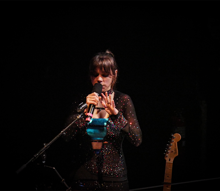 Show Review: Arc Iris Blows Audience Away With Theatrical Performance