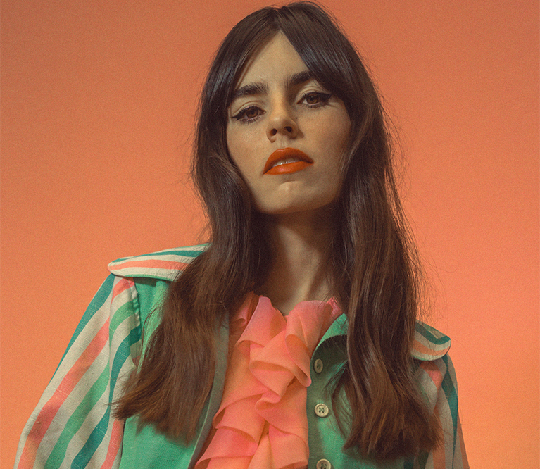 Interview: Hazel English Blends Nostalgia with New Sound on Debut Album “Wake UP!”