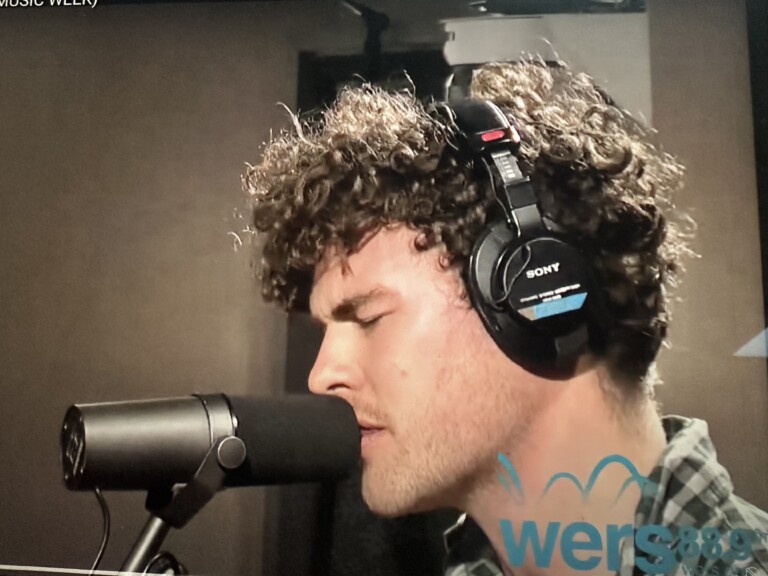 Vance Joy in Studio 88-9