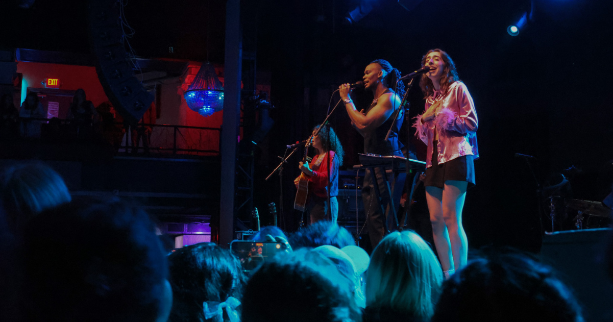 Show Review: An Emotional Homecoming for Tiny Habits at Royale - Vimarsana News