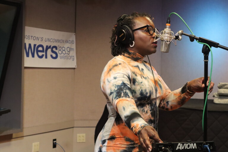 Singer Tolieth inside Studio 8-8-9!