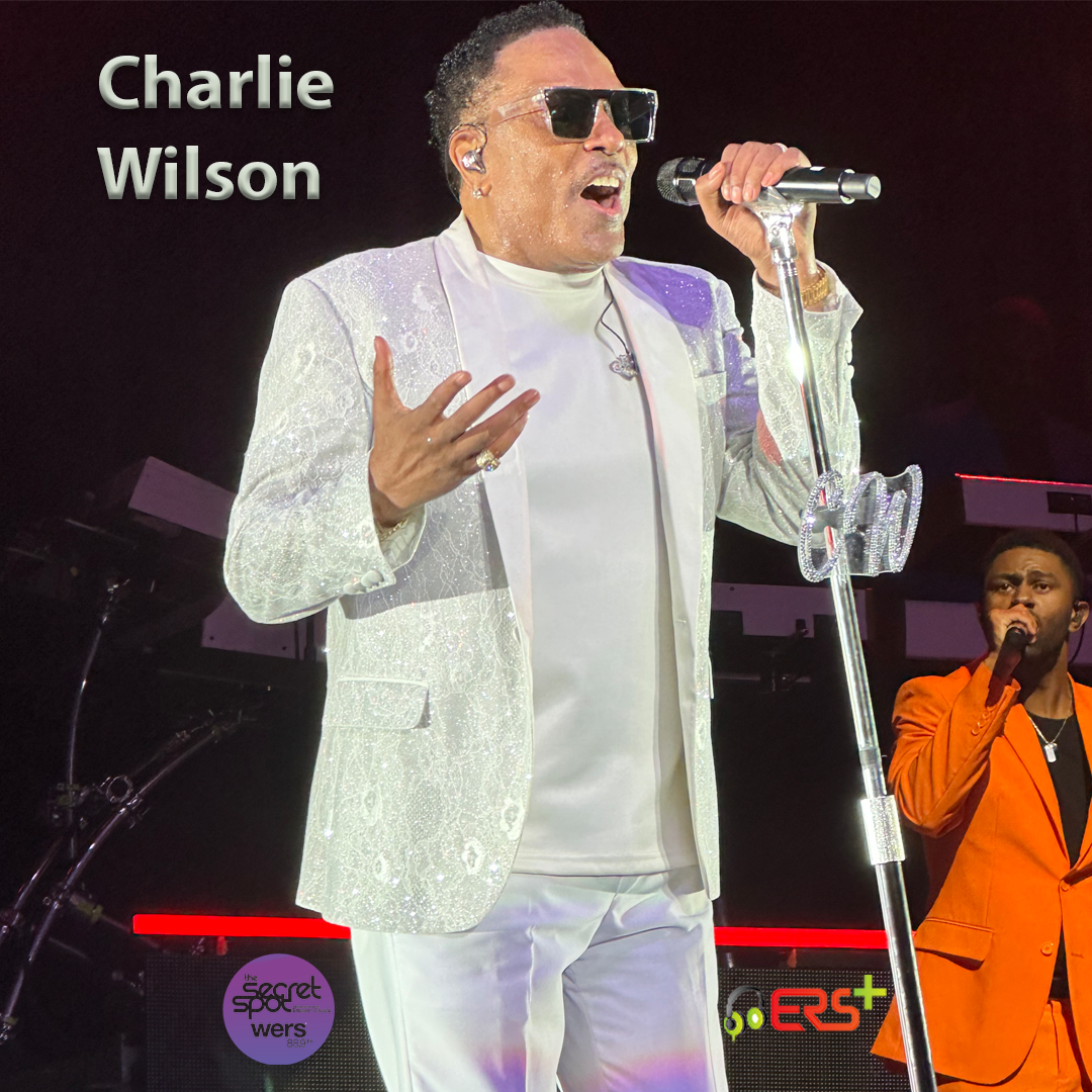 Digital photo of Hip Hop artist MC LYTE Charlie Wilson at Leader Bank Pavilion, images are courtesy of Brother J; Jim La Creta, EdD.