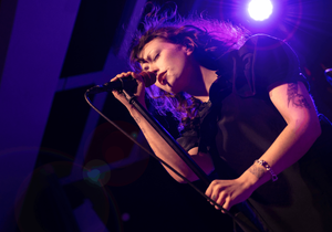 VioletGrohlCrystalBallroom-2Edit (1)